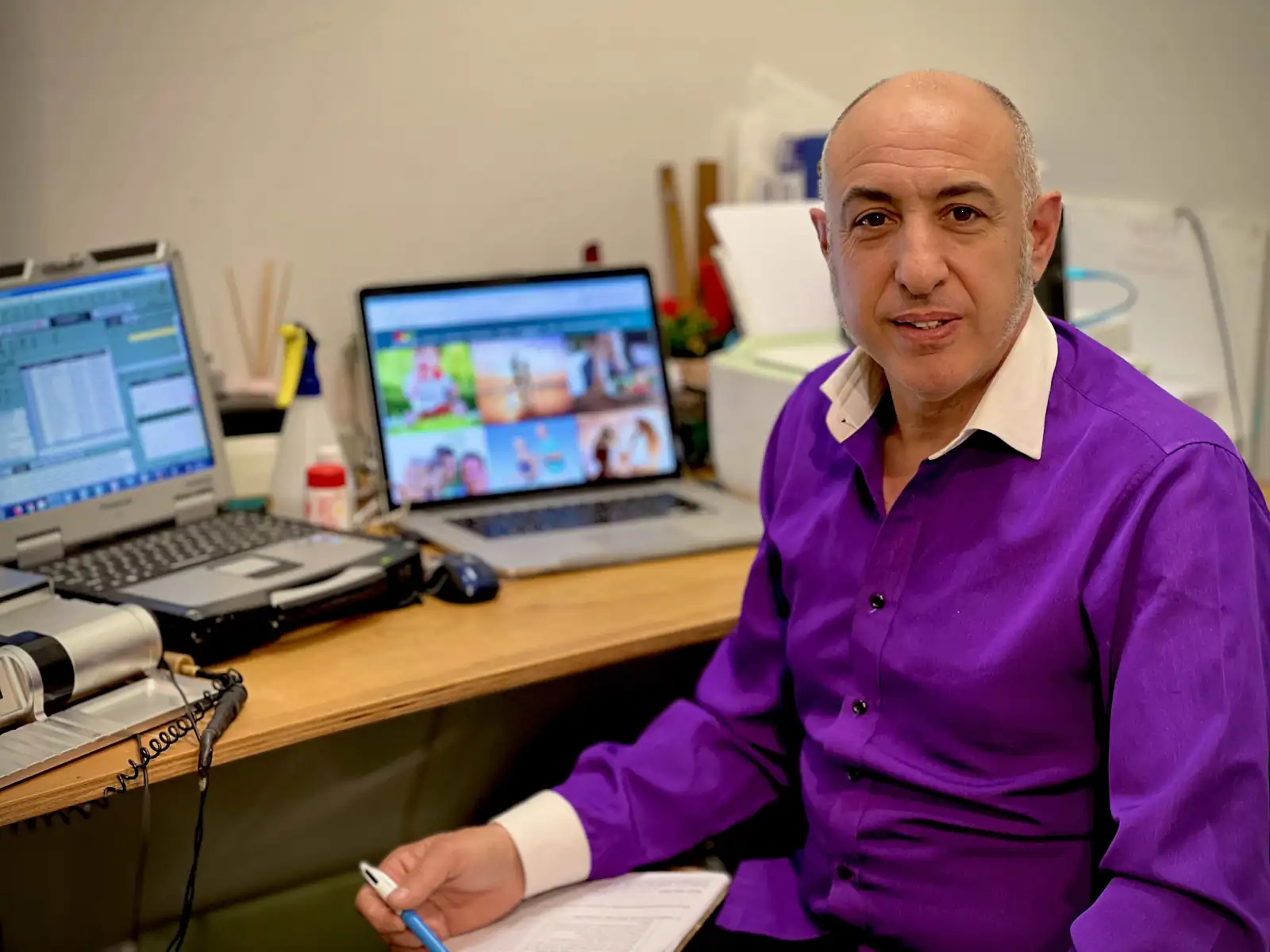 Douglas Mizzi conducting an online Zoom food intolerance assessment from his clinic